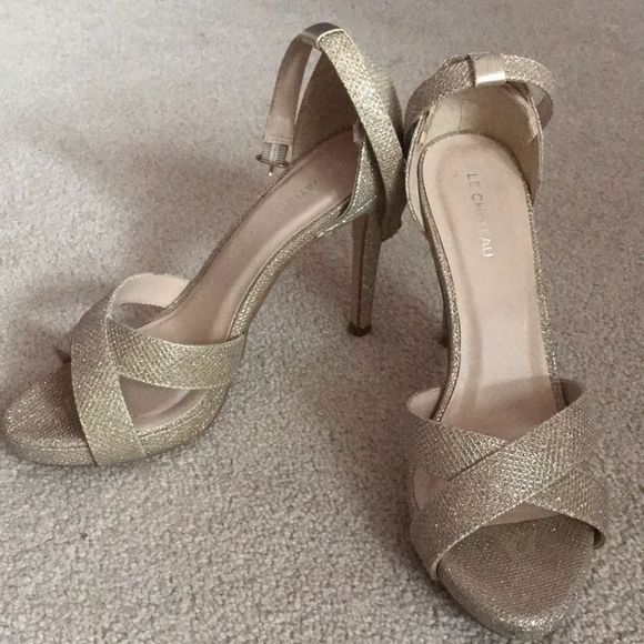 COPY - Le Chateau champagne gold sparkly heels - Picture 1 of 5